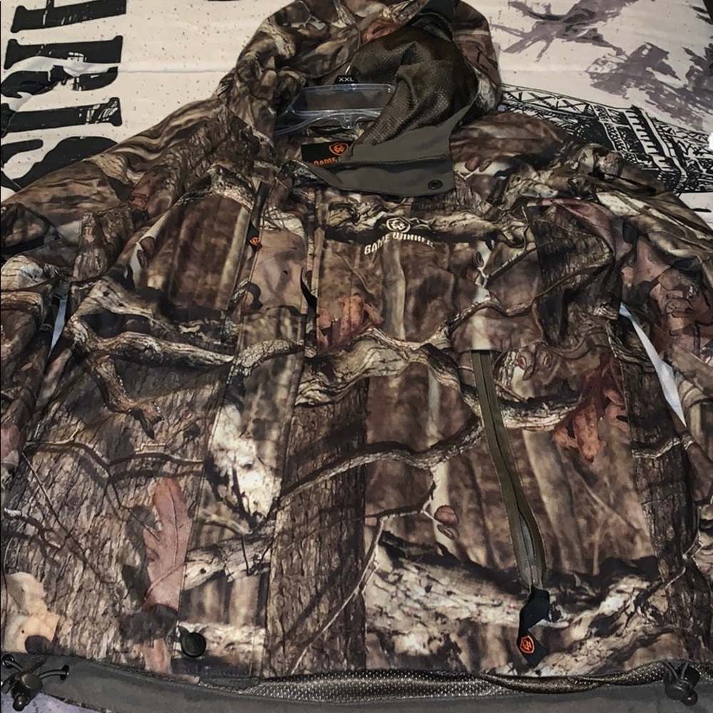 Camo windbreaker jacket